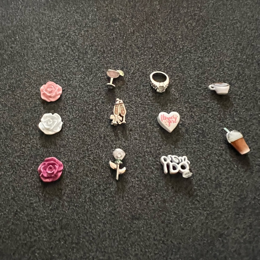 Lot of 11 origami charms.  New